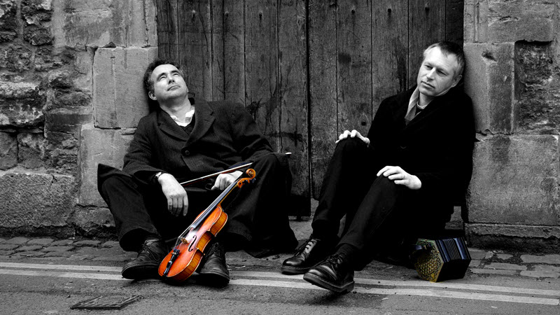 Mat and Andy at the Black Diamond folk club, Birmingham, 2019.